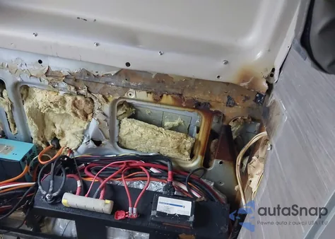 2020 Mercedes-Benz Sprinter 2500 Standard Roof V6 из США, поврежденный, VIN W1W4EBVY2LT033408